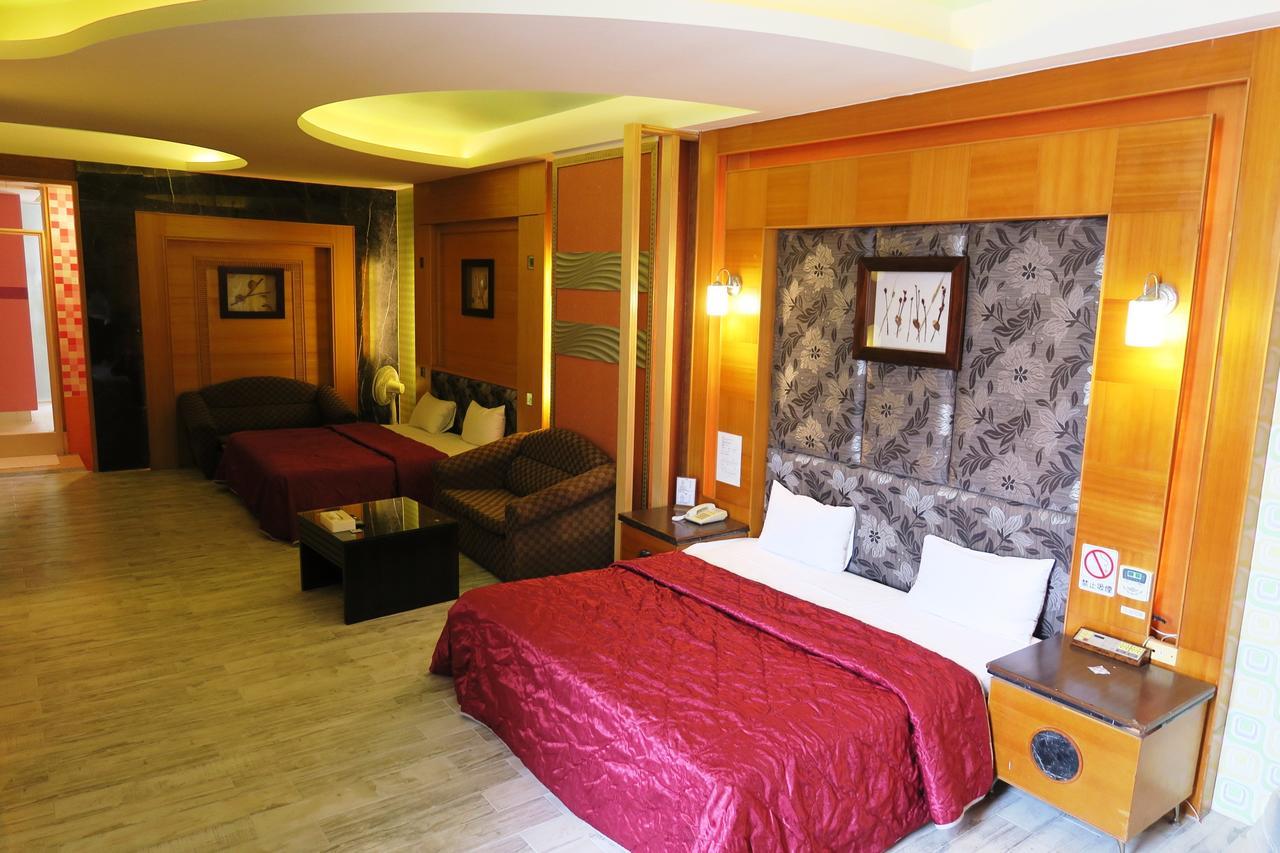 富晴汽車旅館fu Ching Motel 장화 외부 사진